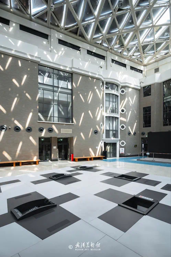 2024武汉双年展：“城市流体”主题下的艺术盛宴