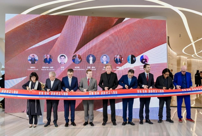 贝纳·维内大型回顾展“超越观念与物质”北京凤凰中心举行