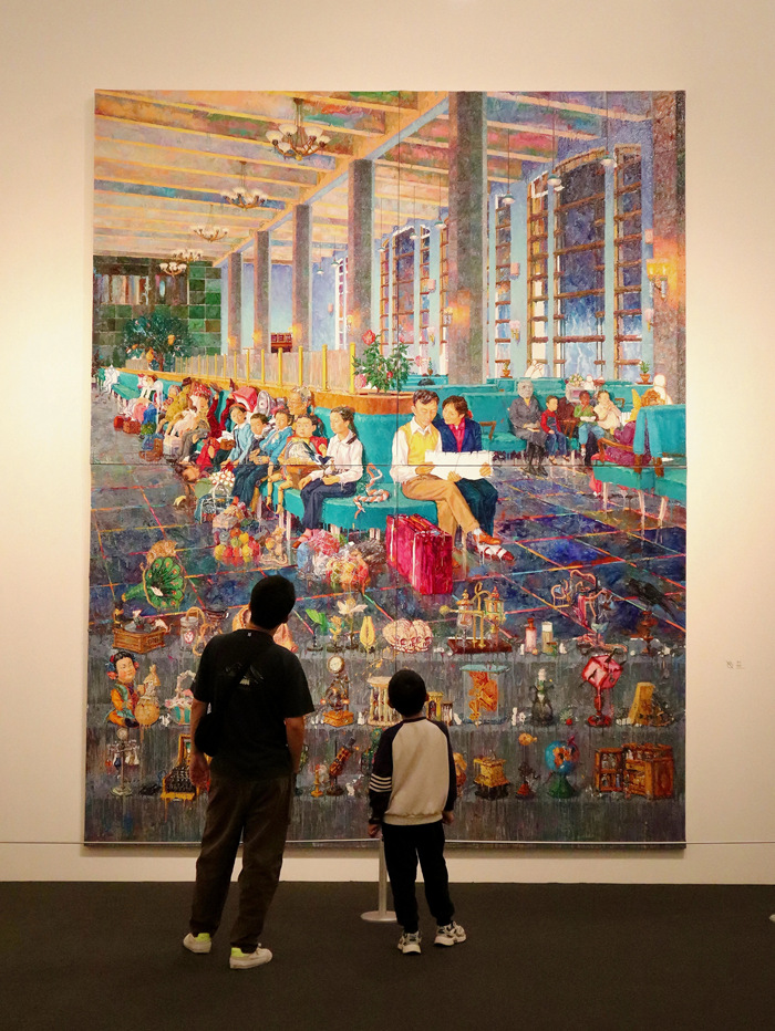 2024武汉双年展：“城市流体”主题下的艺术盛宴