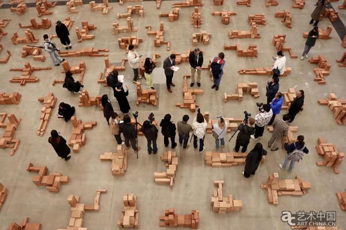 身体的体验是感知世界的起点：安东尼·葛姆雷的“栖息之所”在北京