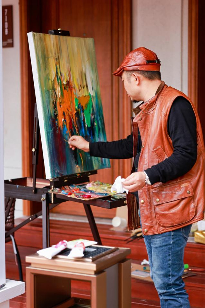 秋日庐山 色彩缤纷：35位油画名家情绘九江“山江湖城”