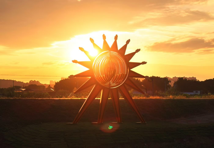 来广东南海大地艺术节，开“盲盒”，集印章，在水脉桑田间成为艺术的一部分！