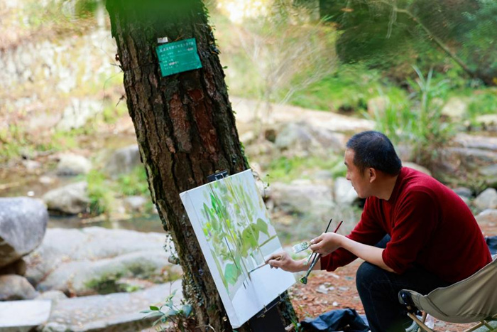 秋日庐山 色彩缤纷：35位油画名家情绘九江“山江湖城”