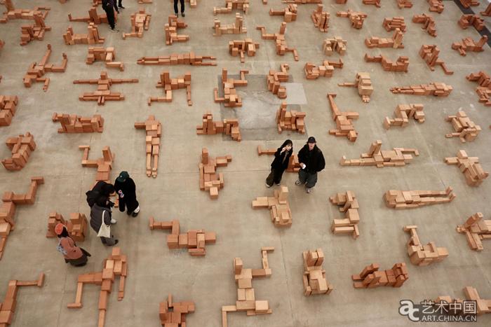 身体的体验是感知世界的起点：安东尼·葛姆雷的“栖息之所”在北京