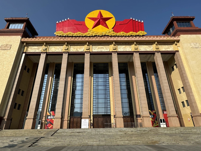 “相融共生：中德当代艺术展”江西省美术馆举行 对话总策划任戎