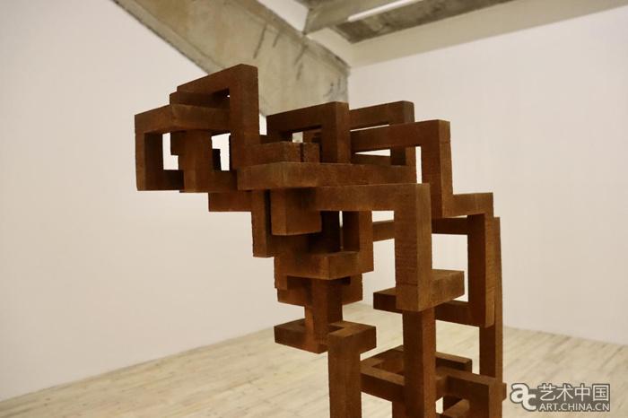 身体的体验是感知世界的起点：安东尼·葛姆雷的“栖息之所”在北京