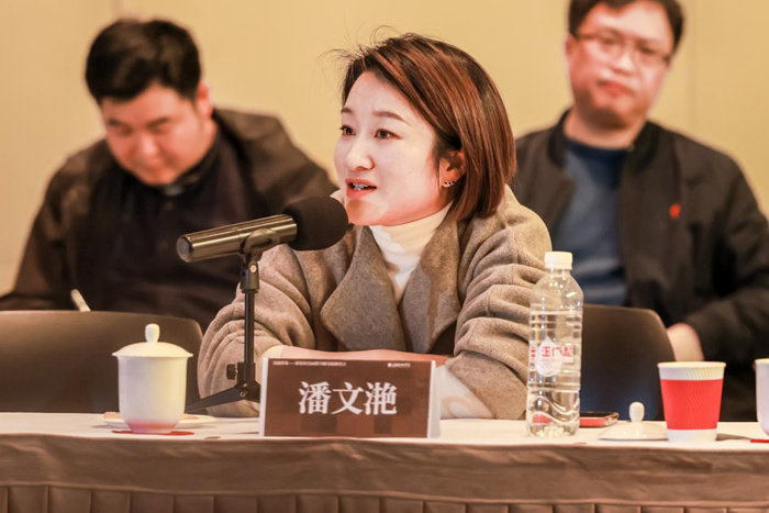 忻东旺绘画教学研究展上海举行 40余位学者深入探讨其创作与教学理念