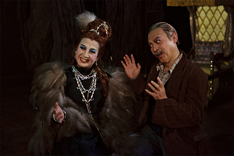 《话剧皇后：一个时代的戏剧记忆》带你重温话剧艺术巅峰