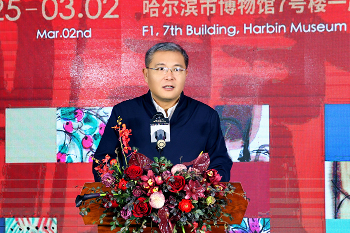 用艺术助力“亚冬会”，“韩美林生肖艺术展”第二次握手哈尔滨