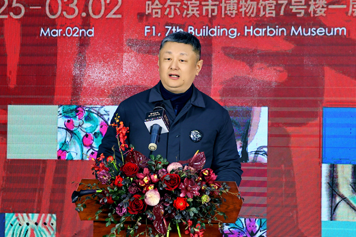 用艺术助力“亚冬会”，“韩美林生肖艺术展”第二次握手哈尔滨