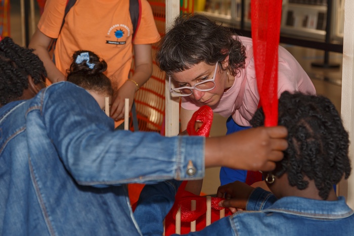 “编织，一起吗？”——西岸美术馆邀您共同编织公共叙事