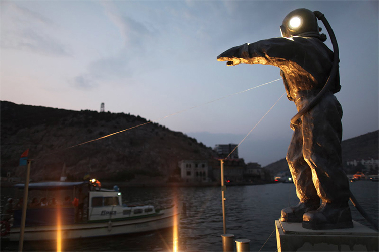 Hello! 月亮先生：Leonid Tishkov的深圳之旅