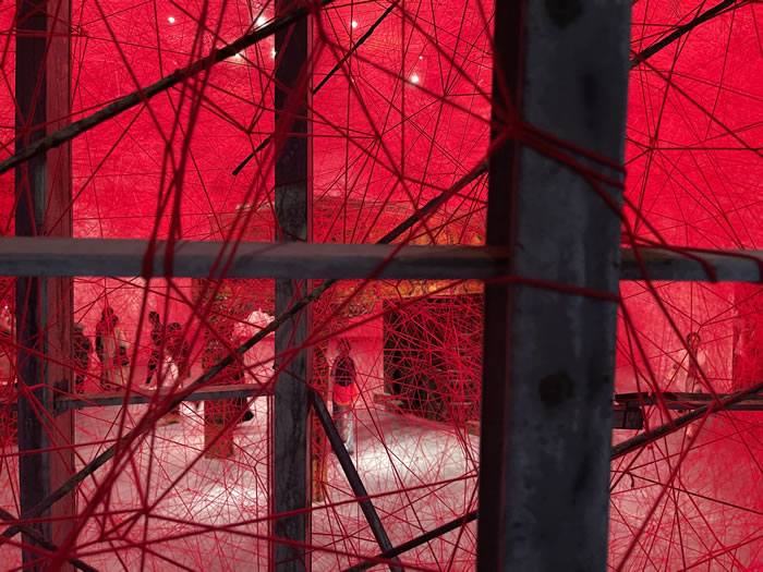 盐田千春"静寂之空"：在地性创作重构东方空性哲思