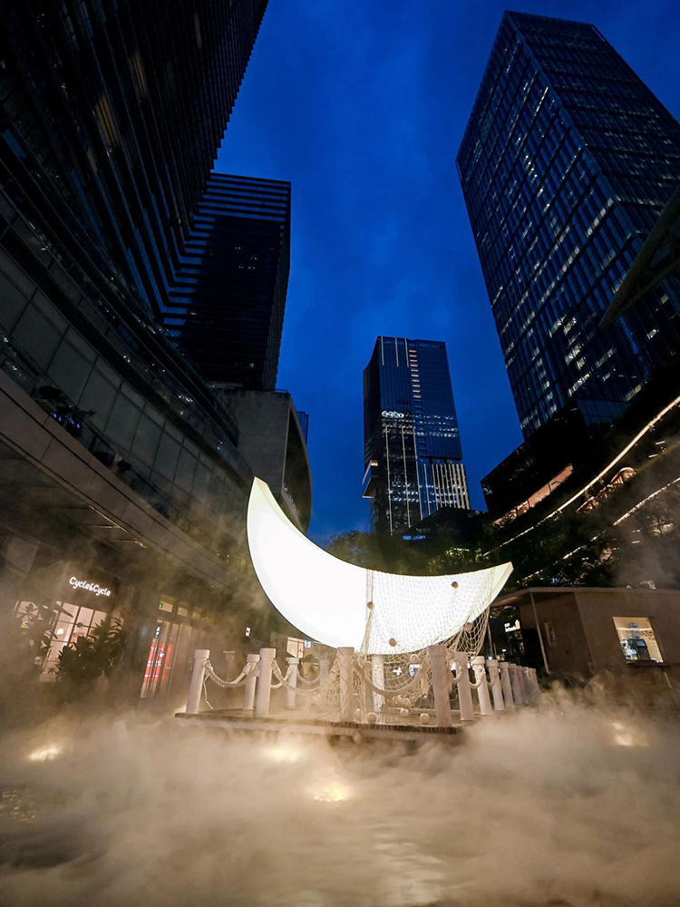 Hello! 月亮先生：Leonid Tishkov的深圳之旅