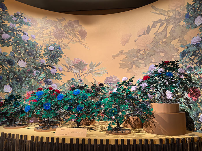 清凉剔透 流光溢彩——淄博琉璃艺术竟然这么美！