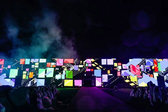 一画开天，变化万千——“七十二变·2025中国美术学院毕业季”开幕