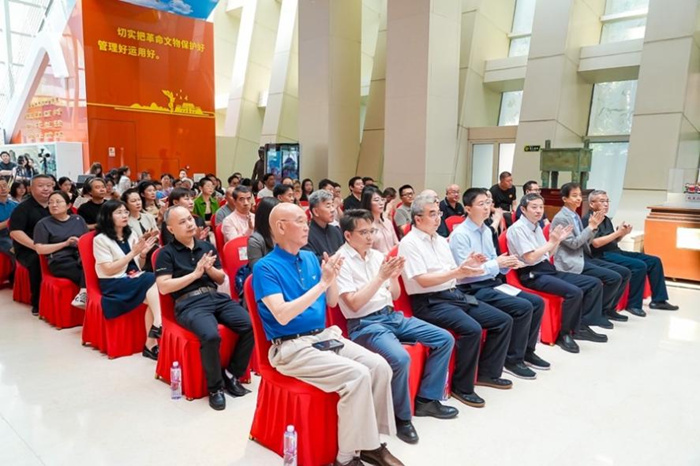 “以美筑梦——2024·儿童图画书创作100成果展”在中国妇女儿童博物馆开幕