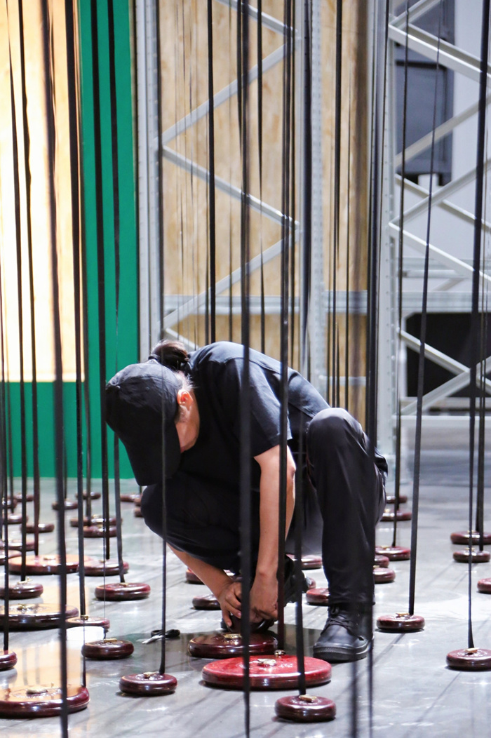 “全球最大集装箱”内，用“涂抹”观照真实——孟柏伸专访