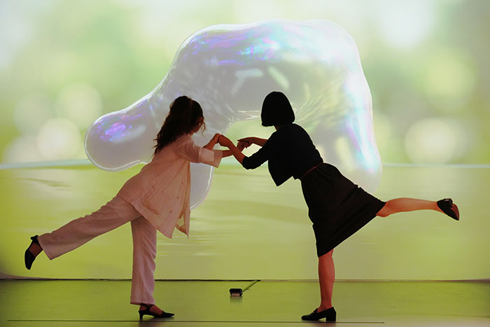 一展速览当下AI艺术的多元实践图谱——上海民生现代美术馆推出“国际人工智能艺术文献展”