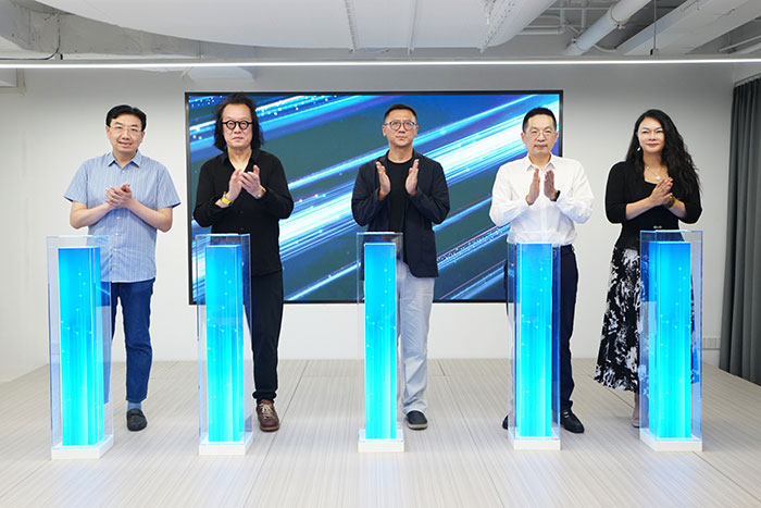 一展速览当下AI艺术的多元实践图谱——上海民生现代美术馆推出“国际人工智能艺术文献展”