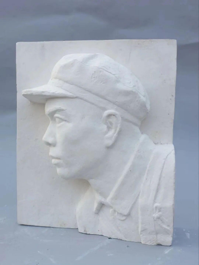 塑脉百年：从泥火丰碑到数字凿宇的浙江雕塑史诗