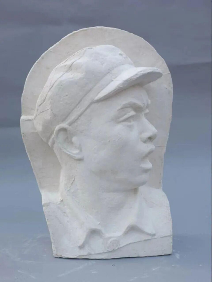 塑脉百年：从泥火丰碑到数字凿宇的浙江雕塑史诗