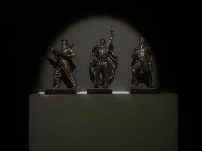 塑脉百年：从泥火丰碑到数字凿宇的浙江雕塑史诗