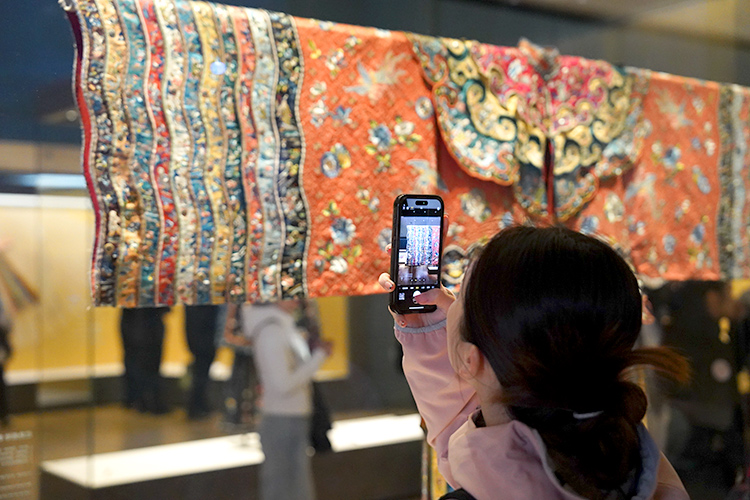 一场展览道尽马面裙的古往今来