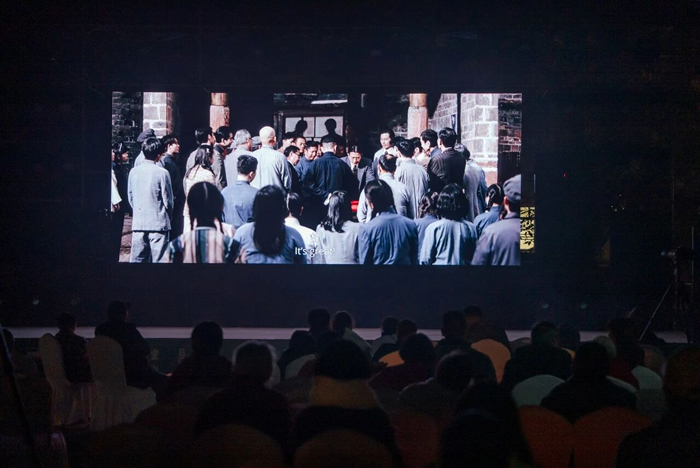 回乡记：大南坡村上演多声部合奏