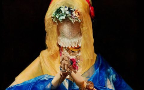 川美神作《祷》为何能吸引如此多的观众？