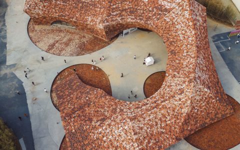 不止于技术史、文化史和观念史，宜兴UCCA陶美术馆首展讲了什么？